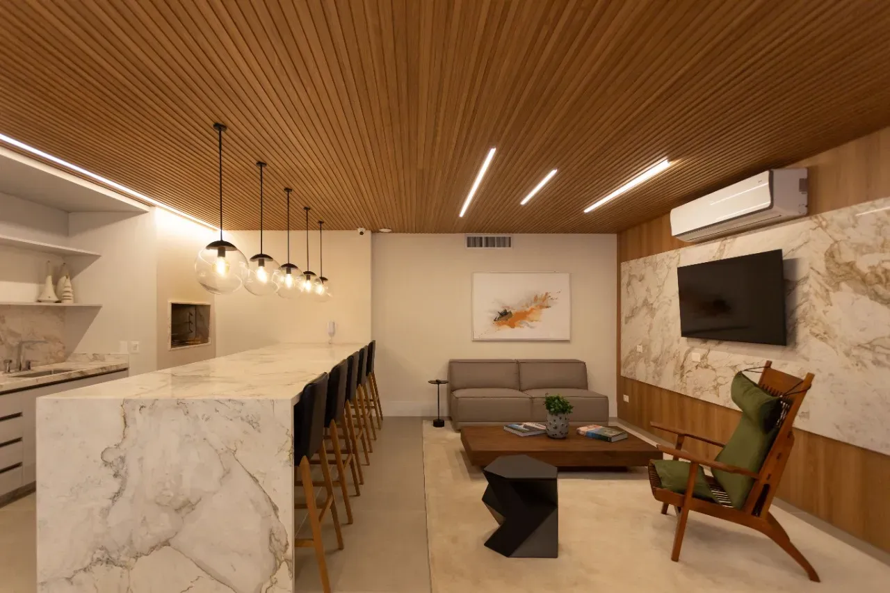 3-bedroom apartment in a building with a gym — photo 29