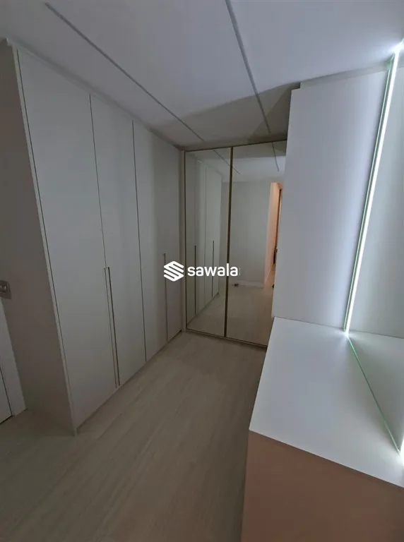 Furnished apartment with 4 bedrooms and open kitchen — photo 31