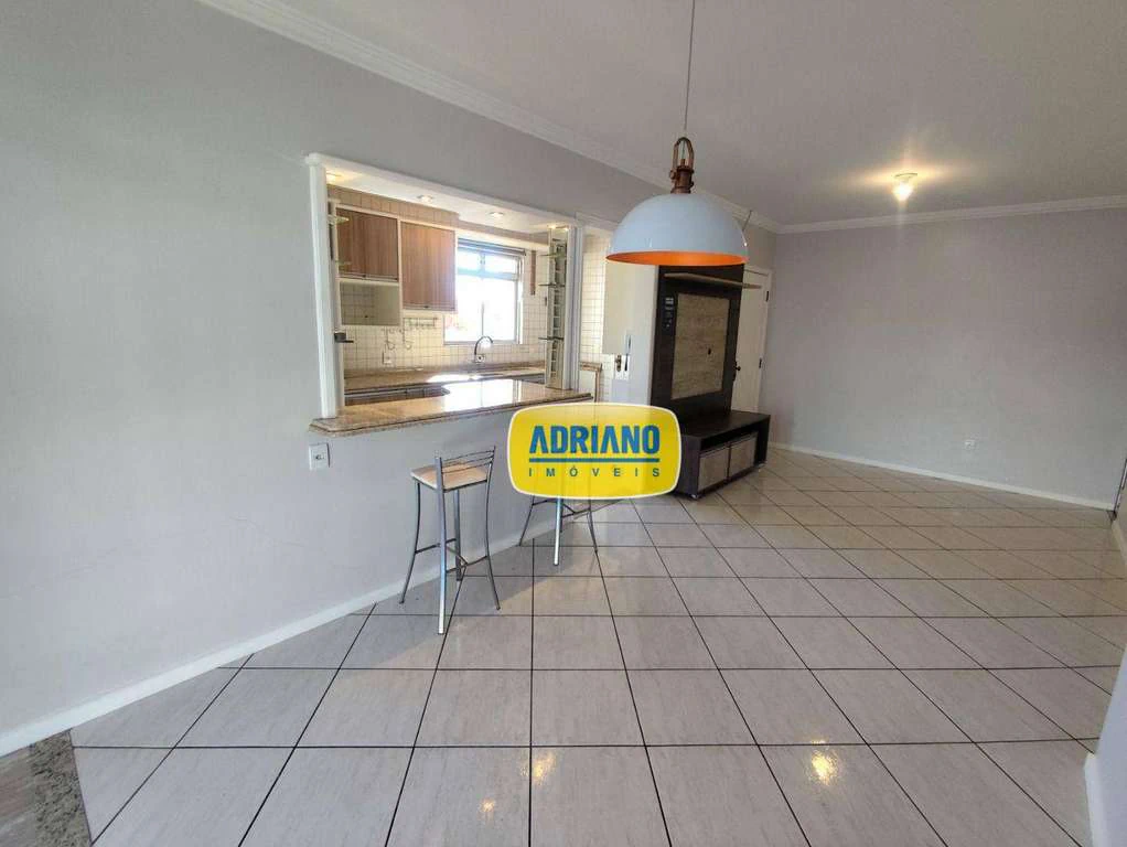 Apartamento com 3 dormitórios e churrasqueira privativa