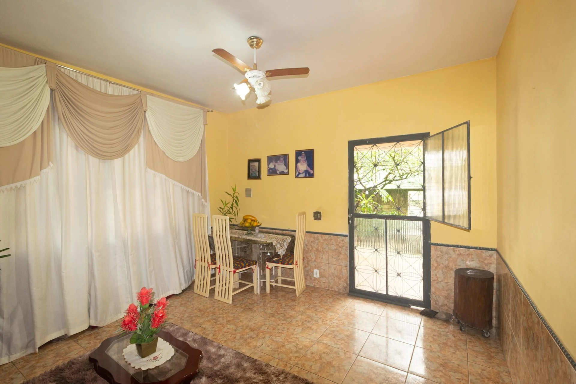 360 m² house with a home office and a garden — photo 27