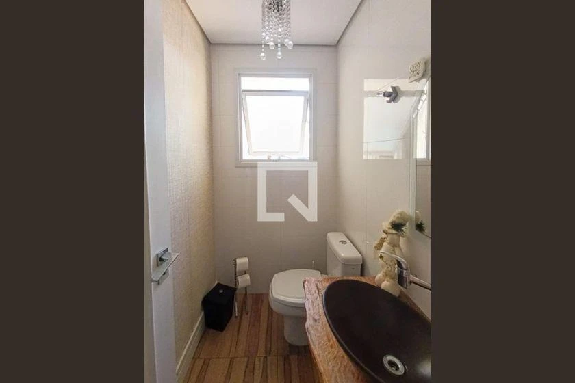 Casa mobiliada com 5 quartos e 5 banheiros, 500 m² — photo 35