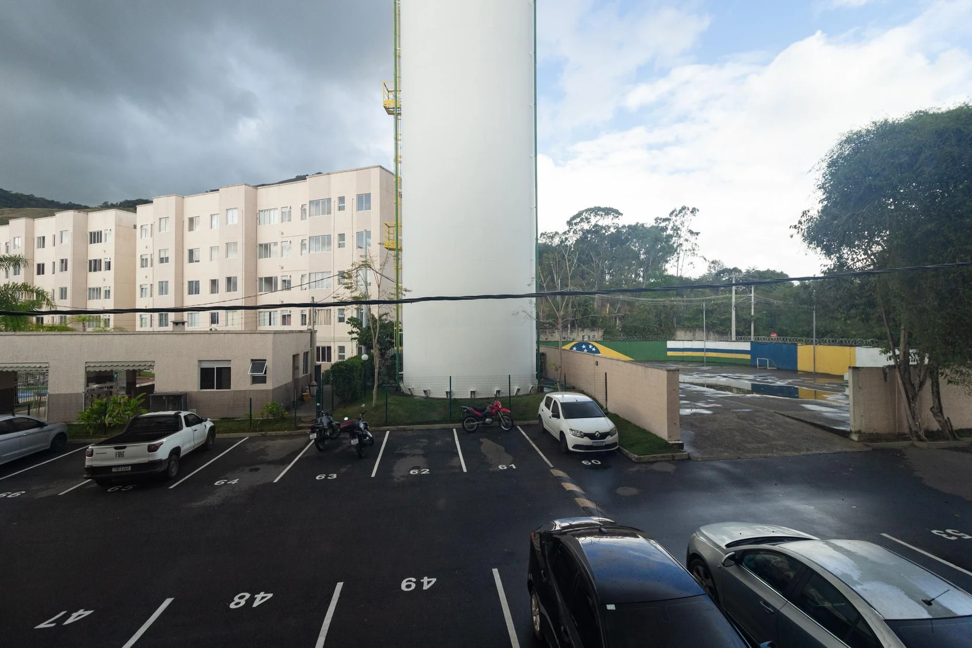 Квартира на 2 кімнати з 1 паркомісцем та відкритою кухнею — photo 4