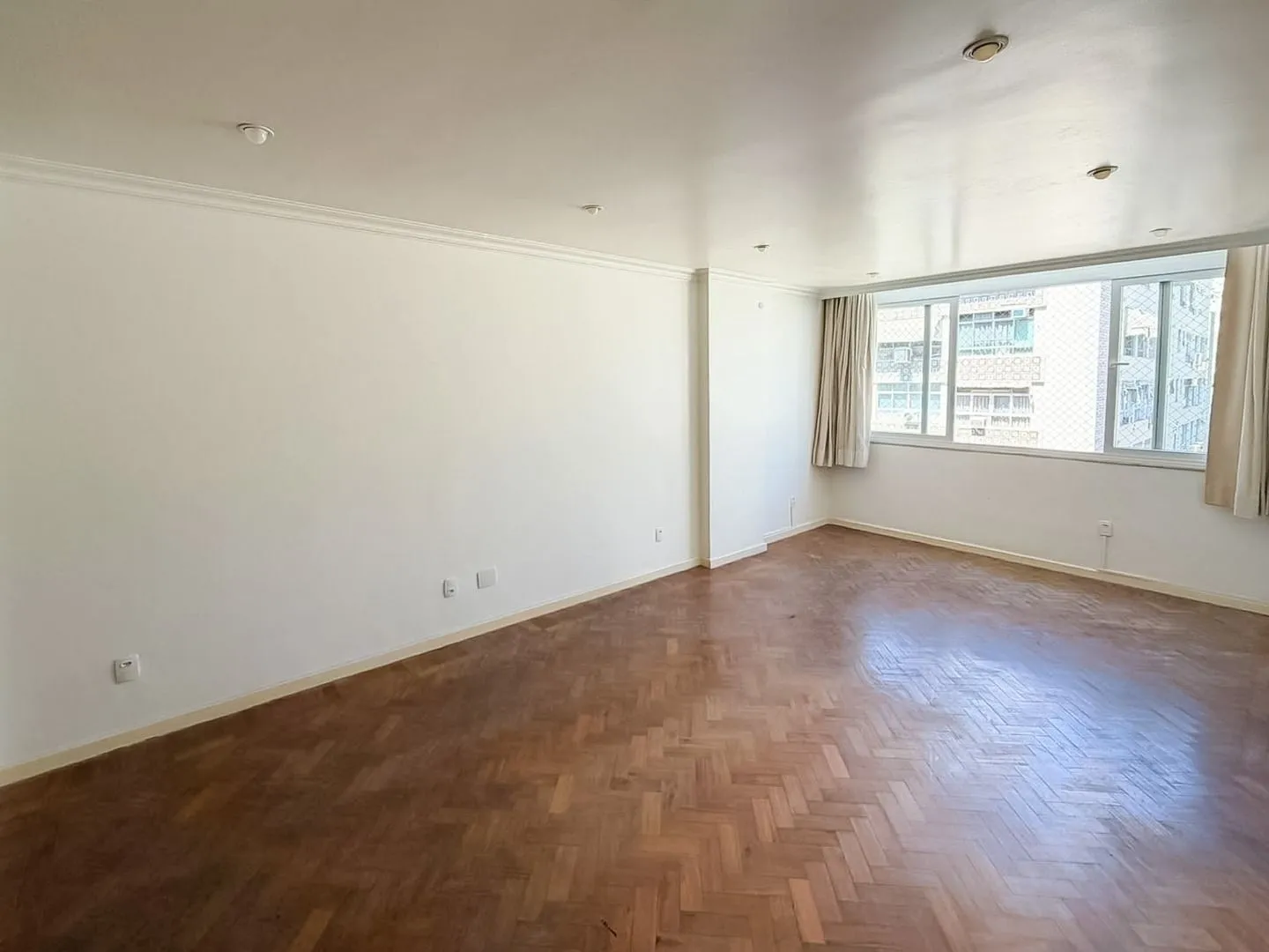 Apartment, 130 m², with a home office — photo 14