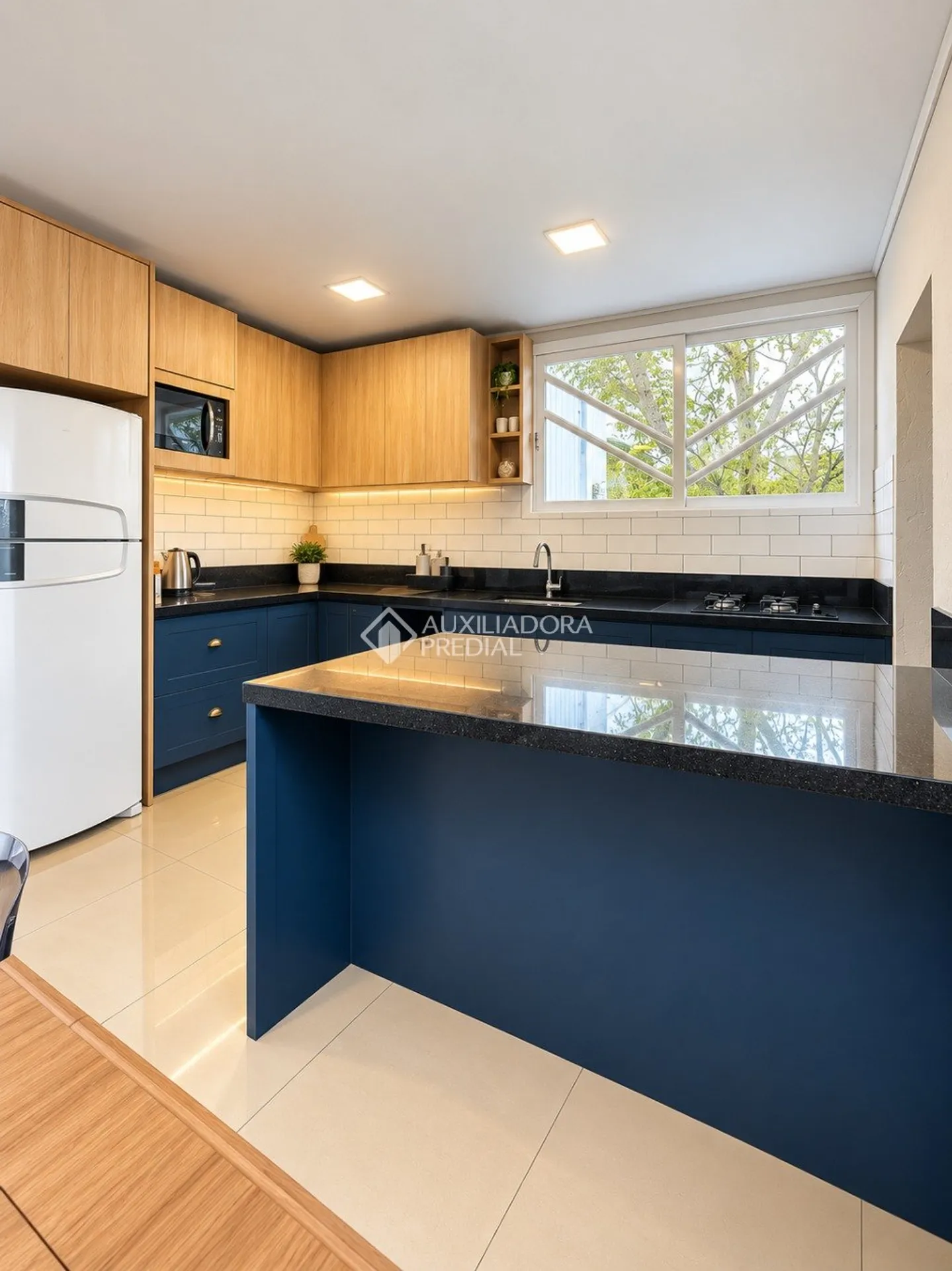 Furnished house, 100 m², with wood or laminate floors