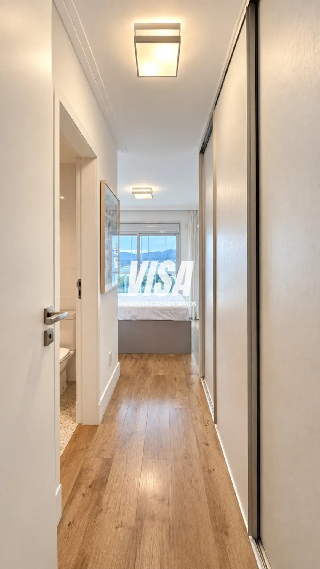 Apartment on the 17th floor with floor-to-ceiling windows — photo 38