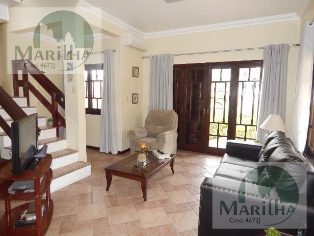 Робоче місце та 3 спальні: будинок 455 м² — photo 16