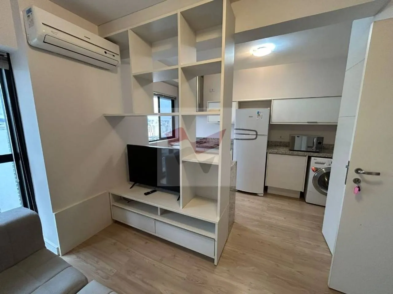 Apartamento mobiliado em condomínio com piscina coberta — photo 9