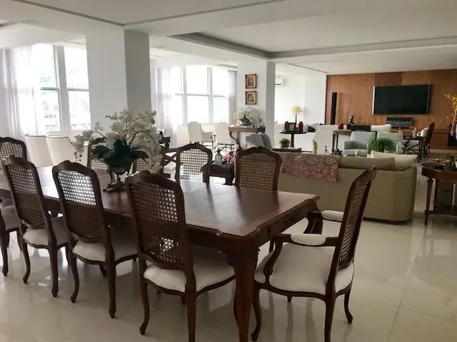 Unfurnished apartment with 3 bedrooms and 5 bathrooms — photo 27