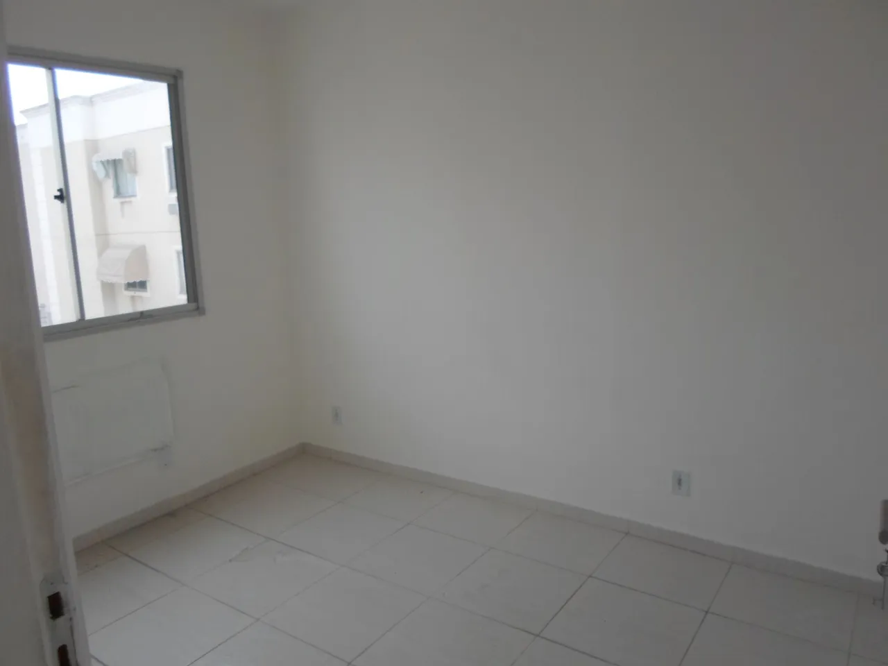 3-bedroom apartment with a separate, closed kitchen — photo 11