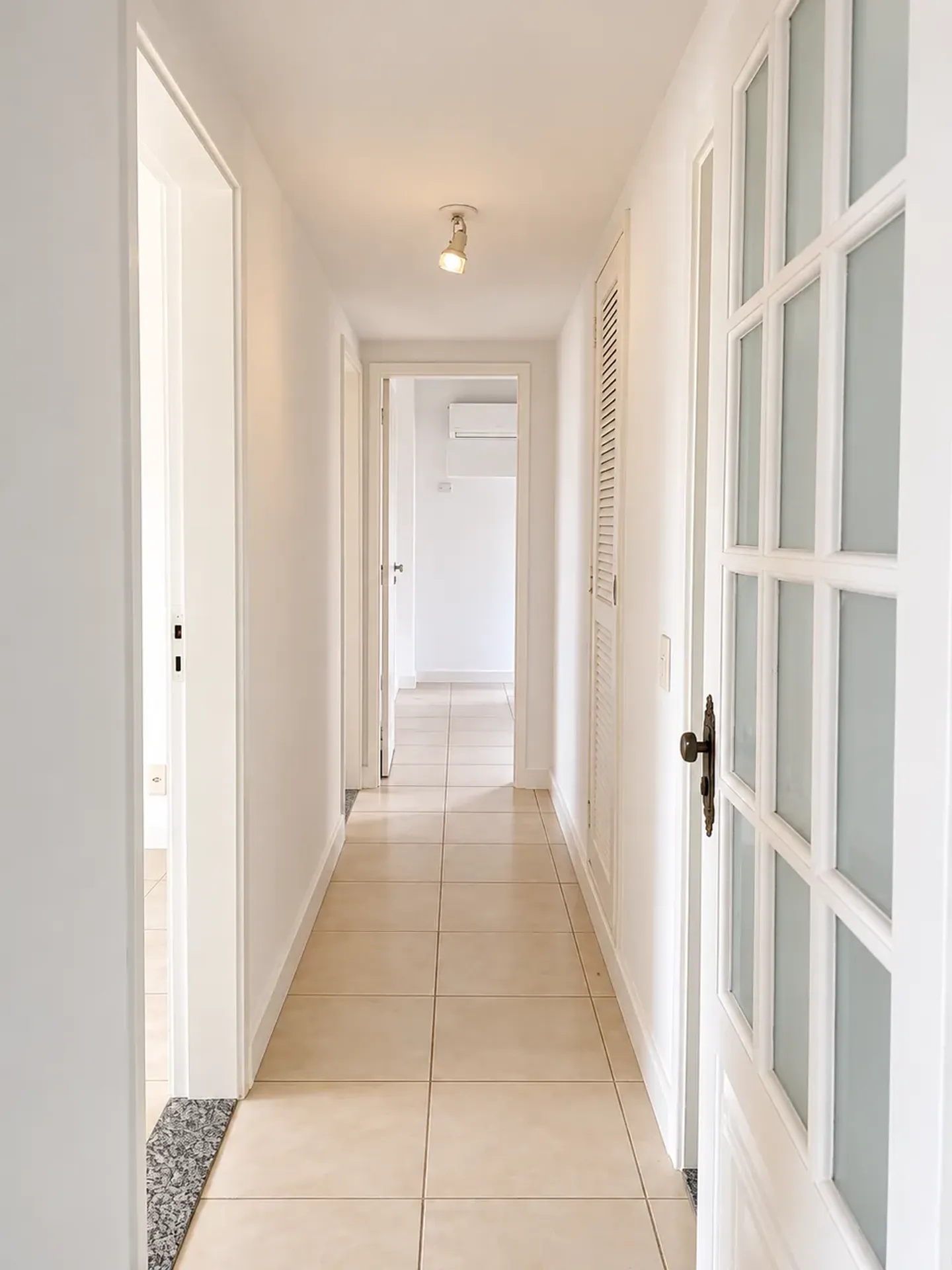 Apartamento de 3 quartos com closet — photo 19