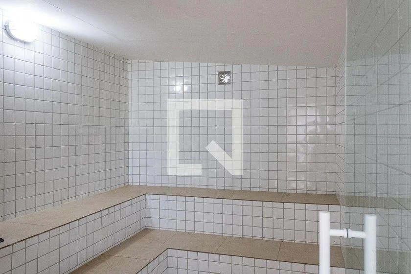 2-bedroom apartment with a washing machine — photo 29