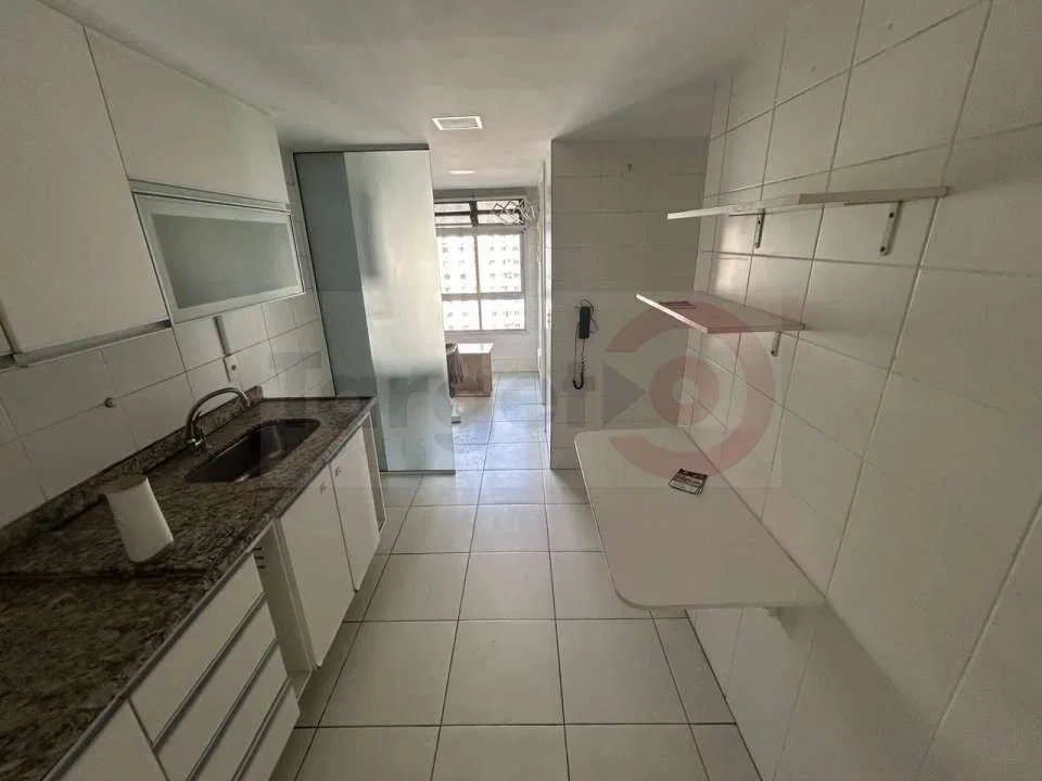 Apartamento de 3 quartos com janelas do piso ao teto — photo 4