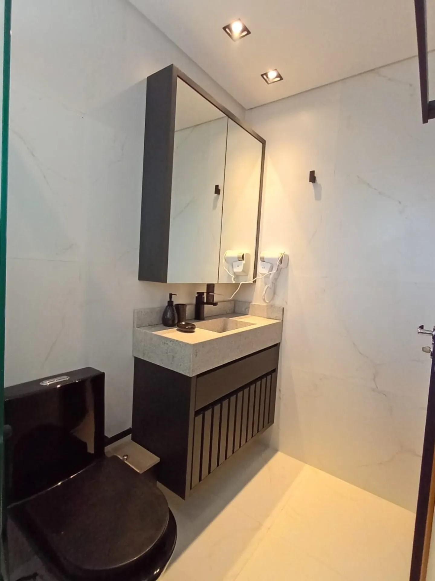 Apartamento amueblado de 53 m² con 1 suite y 1 plaza — photo 21