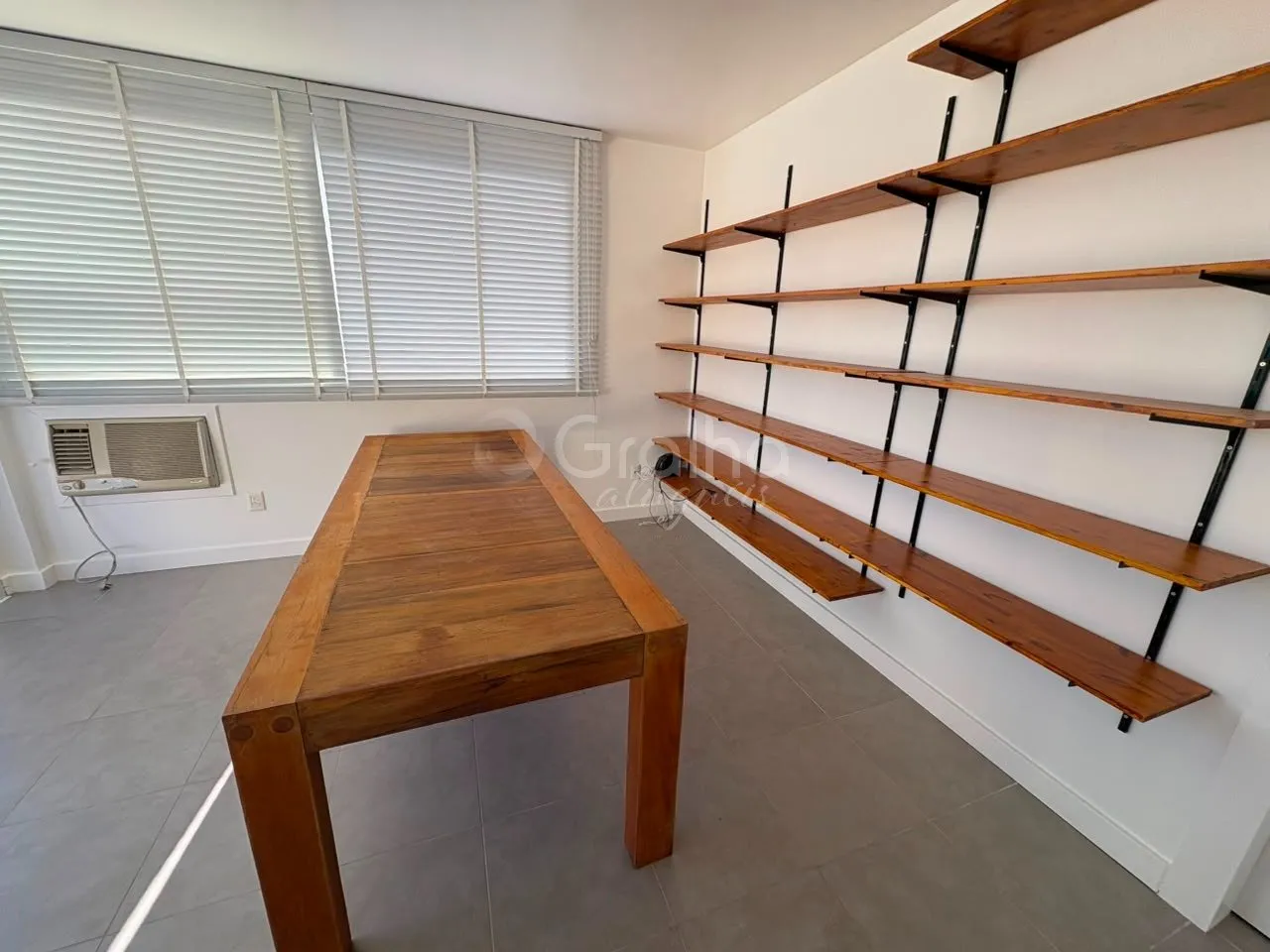 Мебльований будинок 868 м² з 3 люксами та 9 місцями — photo 8