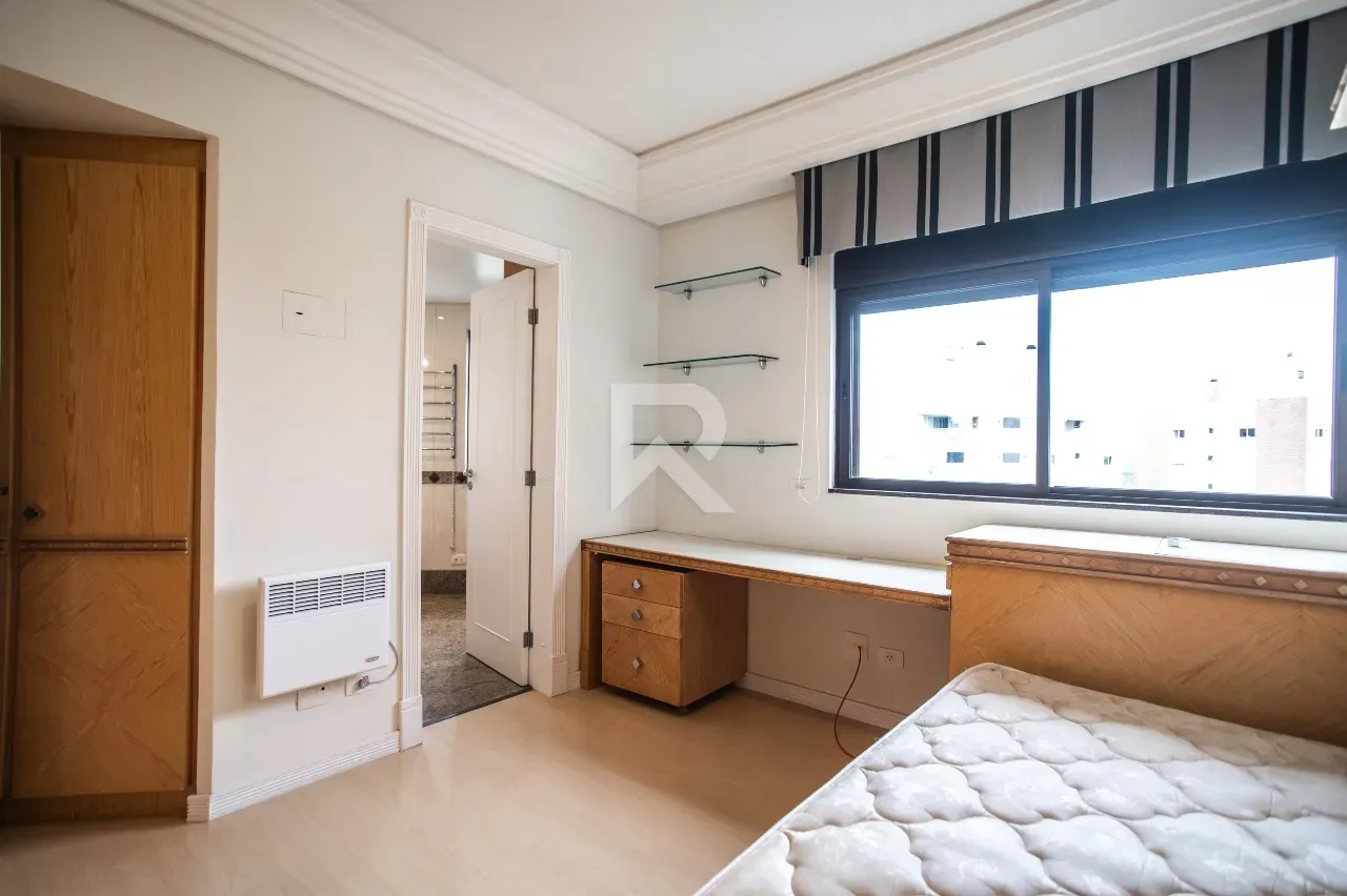 Apartamento de 4 dormitorios, 250 m², 4 baños y 4 plazas — photo 18