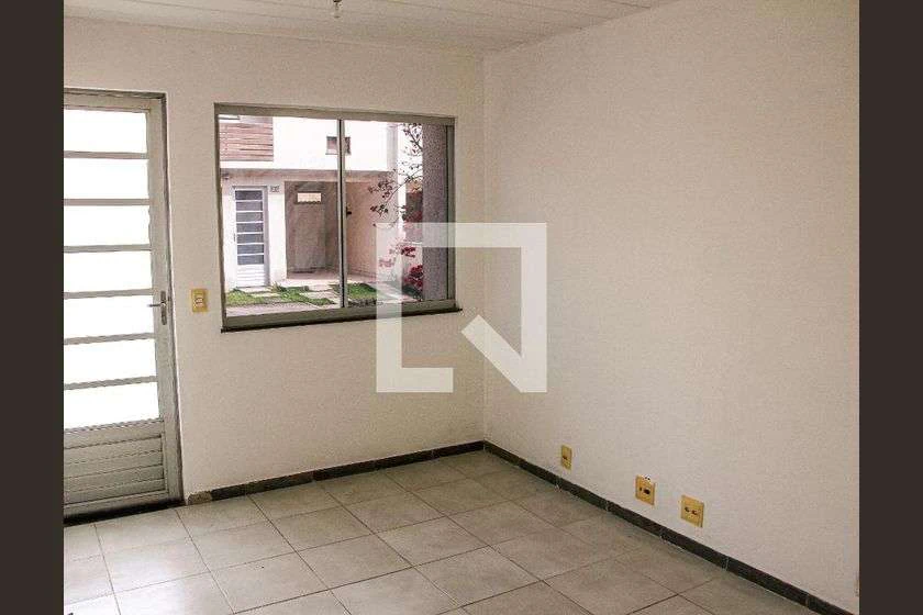 Condo townhouse with 3 bedrooms and a balcony grill — photo 9