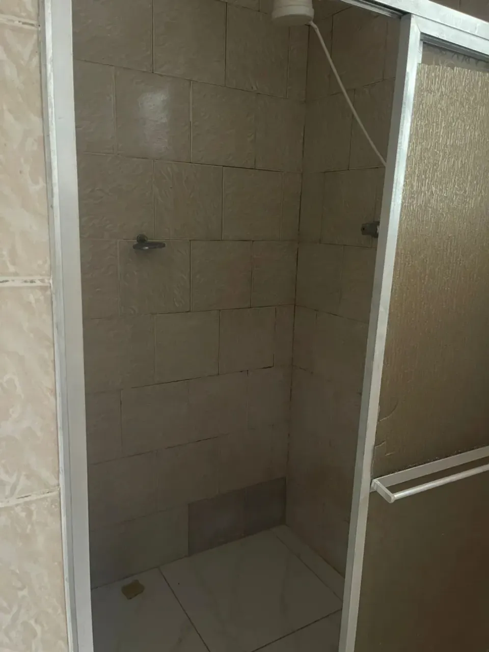 Квартира з 2 спальнями, 1 ванною та місцем для авто — photo 6