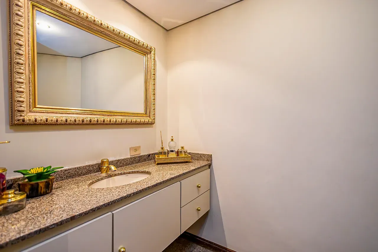 Apartamento de 334 m² com 4 quartos e cozinha a gás — photo 11