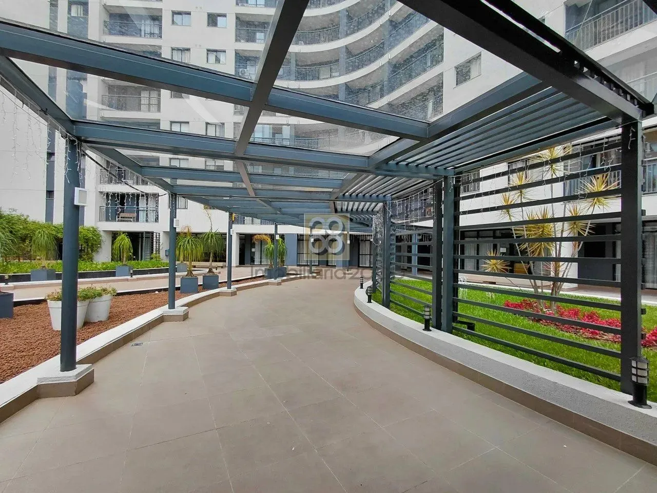 Furnished 57 m² apartment with 1 bedroom — photo 2