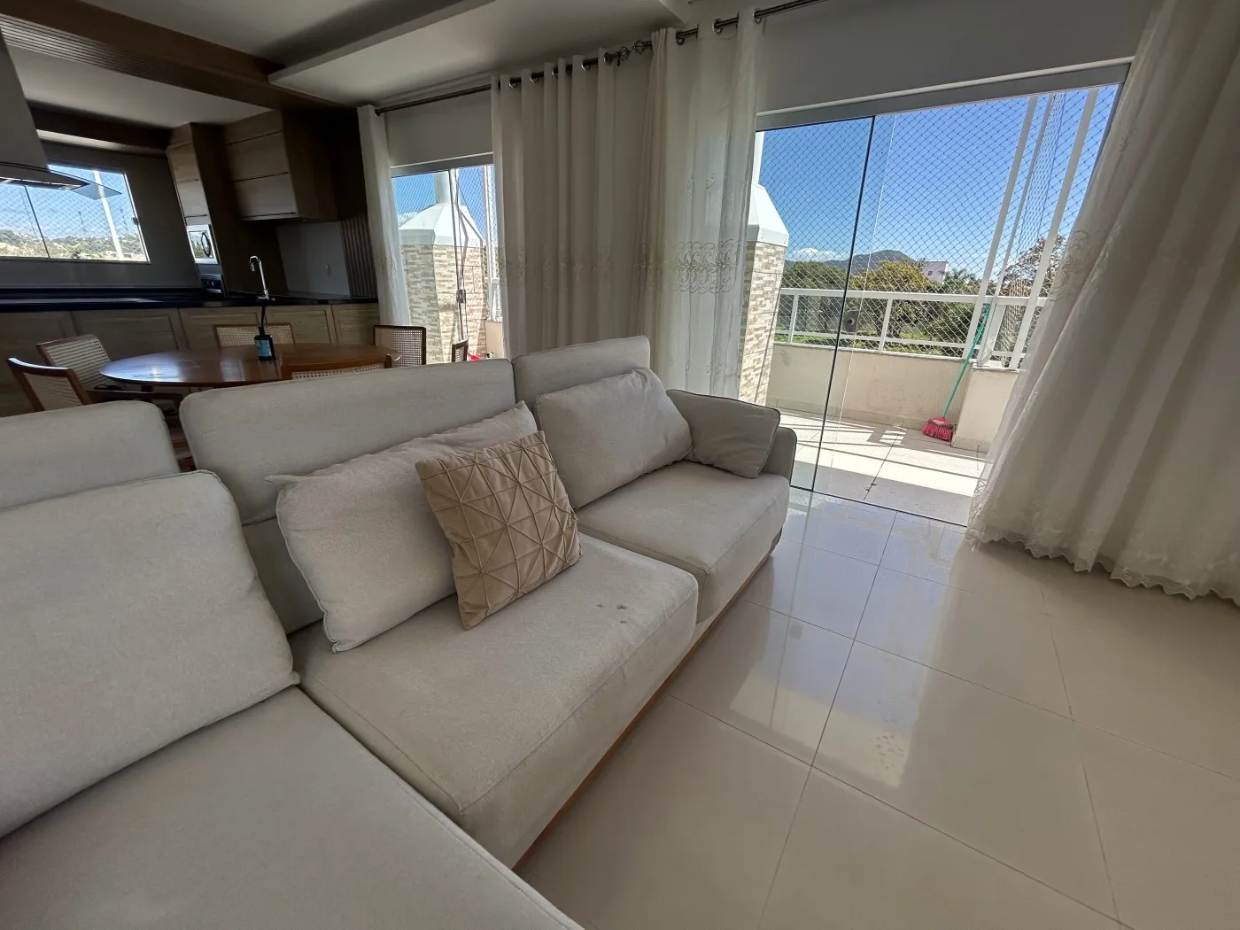 Mountain view in a 3-bedroom apartment, 231 m² — photo 27