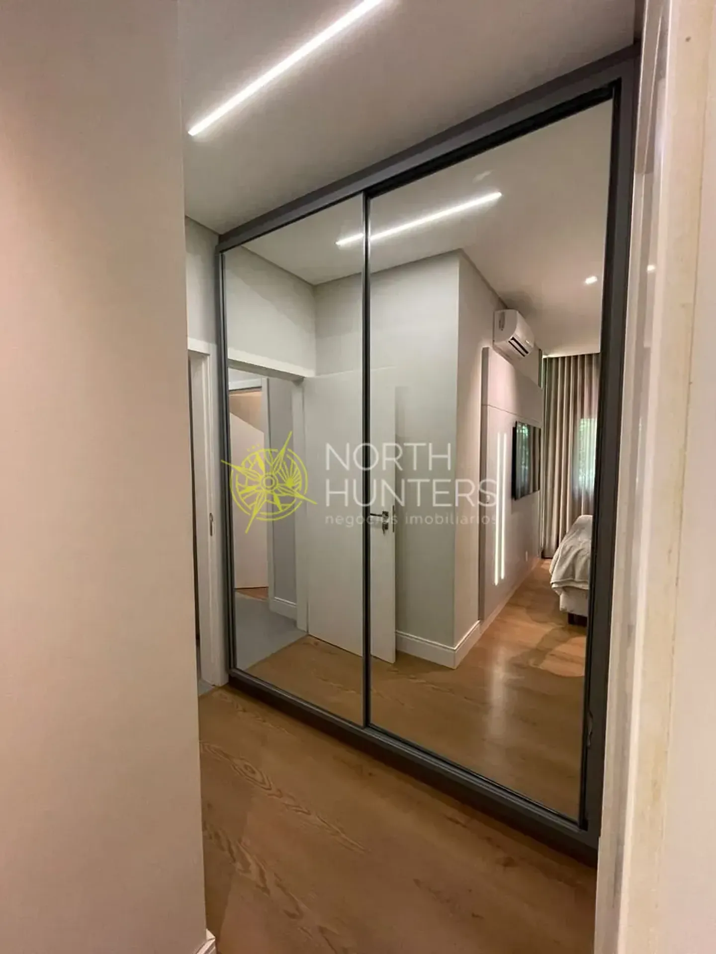 Apartamento de 2 suites con balcón, 2 plazas y 110 m² — photo 17