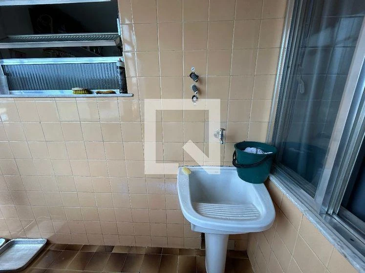 3-bedroom apartment with a washing machine — photo 31