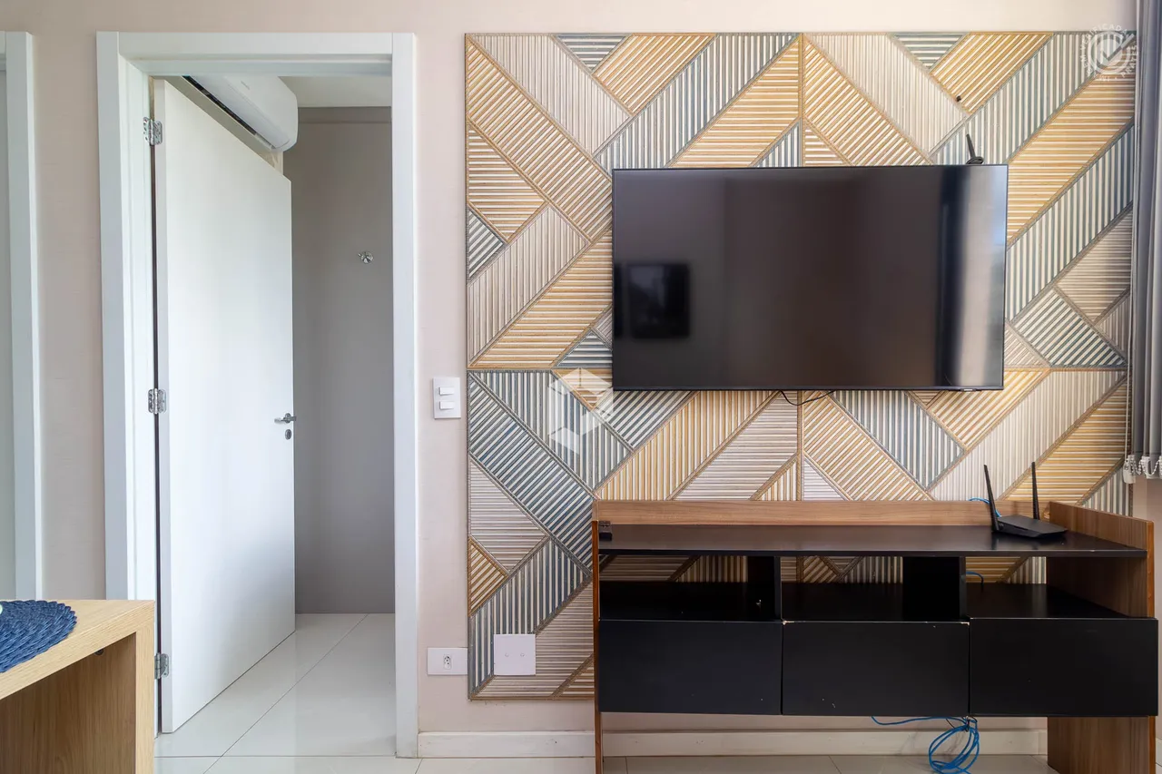 1-bedroom apartment with an open-plan kitchen — photo 6