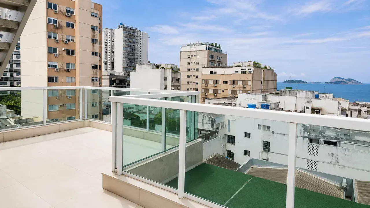 Furnished apartment with 3 bedrooms and 4 bathrooms — photo 16