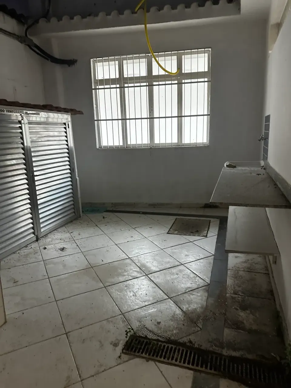 House with no parking, 5 bedrooms and 4 bathrooms — photo 15