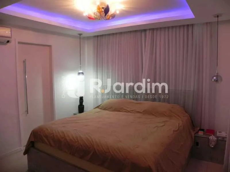 Cobertura com 4 quartos e 5 banheiros, varanda — photo 8