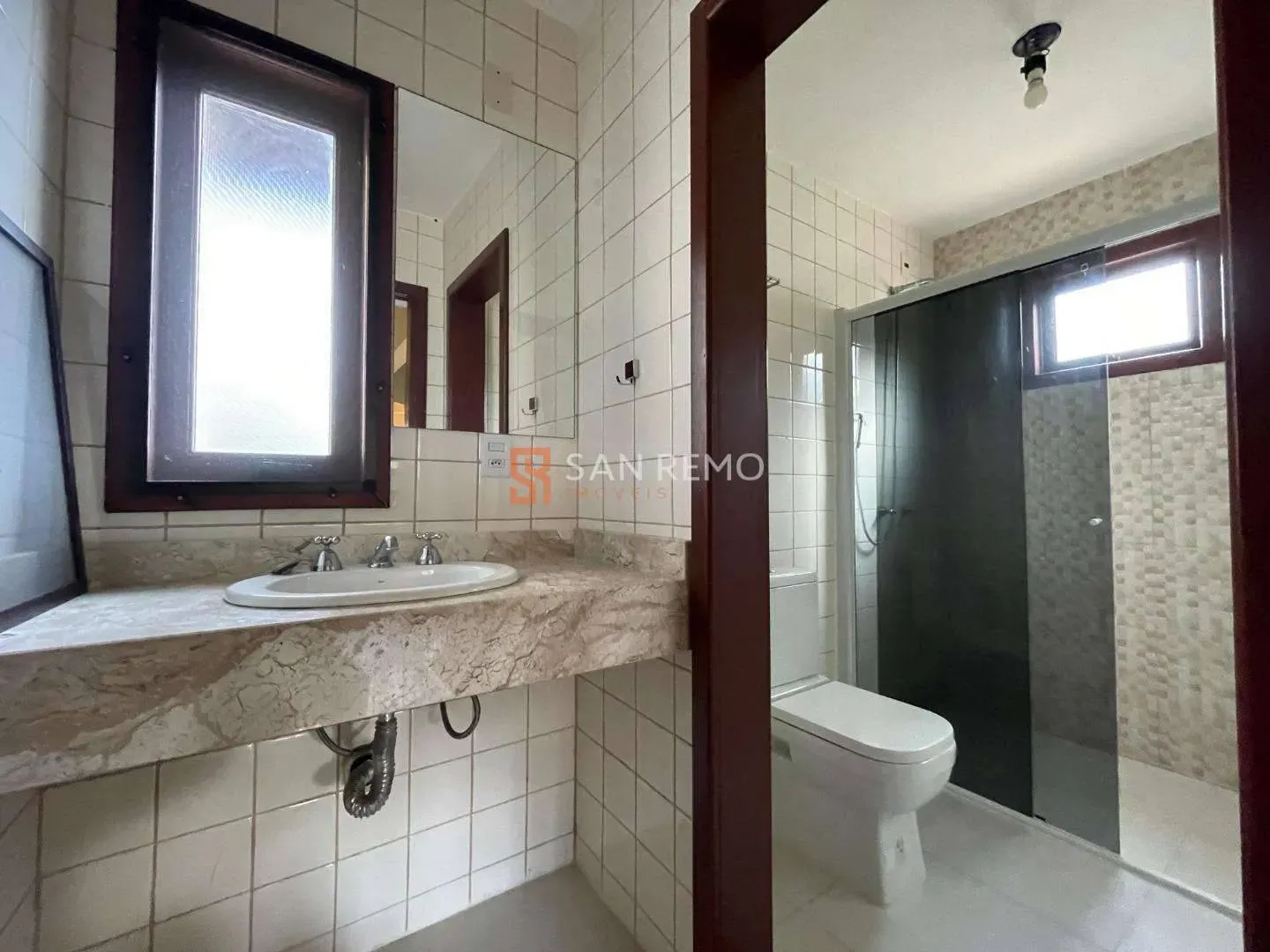 House with 4 bedrooms and 1 en-suite, 600 m² — photo 31