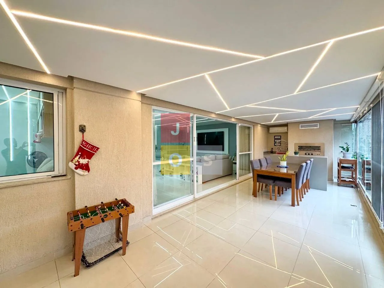 4 quartos e varanda envidraçada: apartamento de 193 m² — photo 15