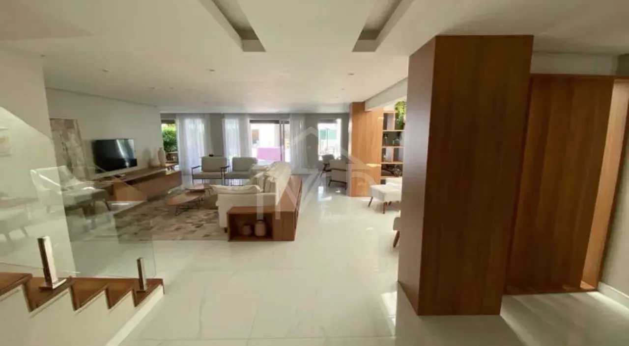 Мебльований будинок 500 м² з 4 спальнями-сюїтами — photo 46