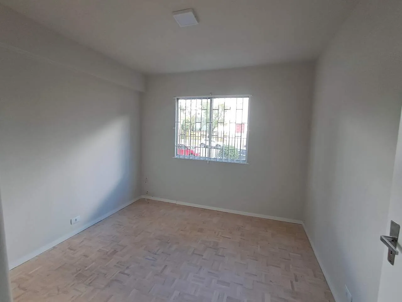 Furnished 3-bedroom apartment with 1 parking spot — photo 2