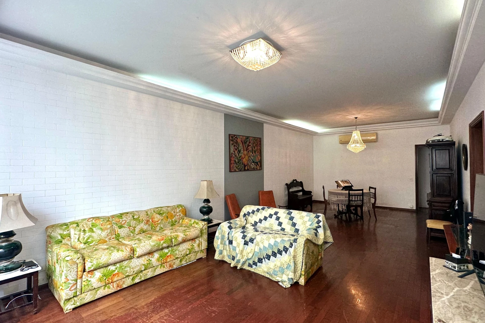 200 m² apartment with a washing machine and a home office — photo 18