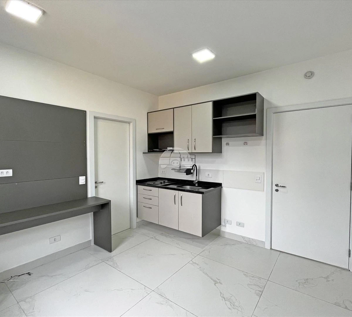 1-bedroom apartment with 1 bath, no parking — photo 11