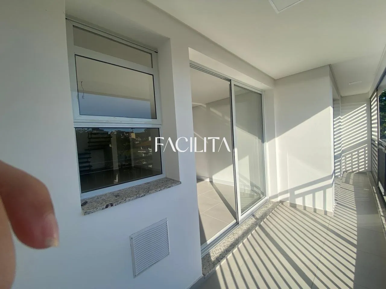 3 en-suite bedroom apartment, 163 m² and balcony — photo 6