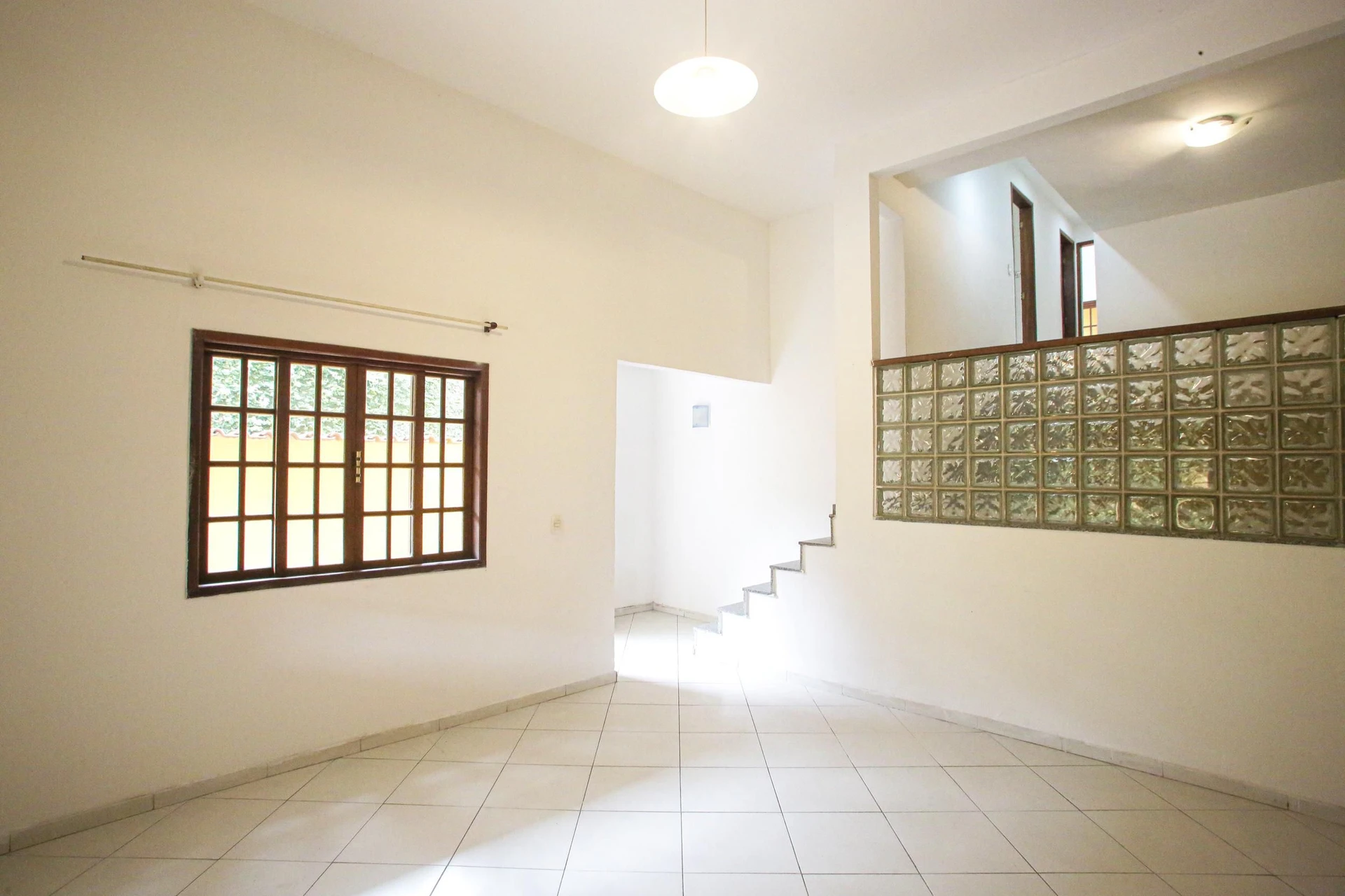 4-bedroom house with a bathtub in Rio de Janeiro — photo 5