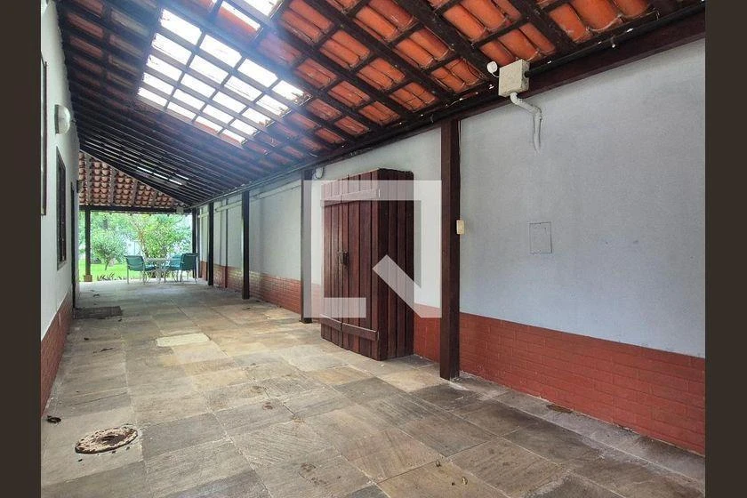 Casa para aluguel com 4 quartos e 2 suítes em 1500 m² — photo 23