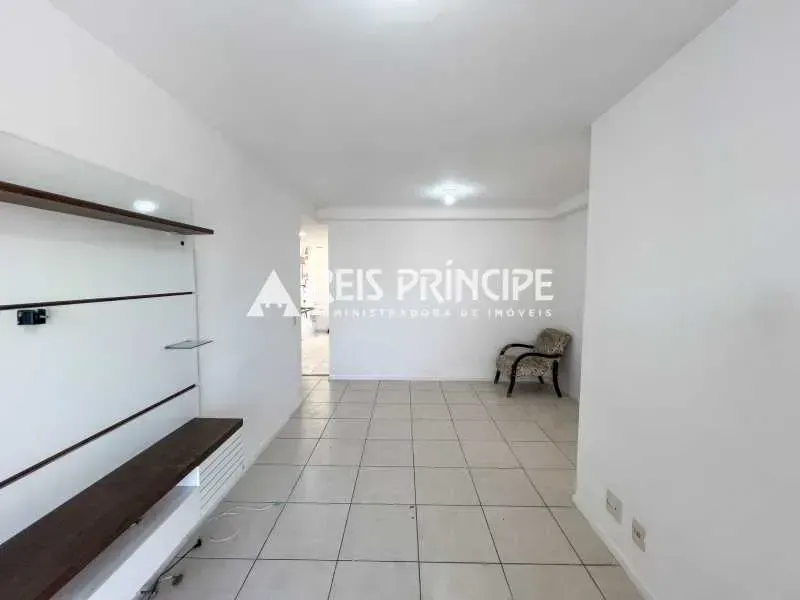 Apartamento com 2 quartos e cozinha separada — photo 3