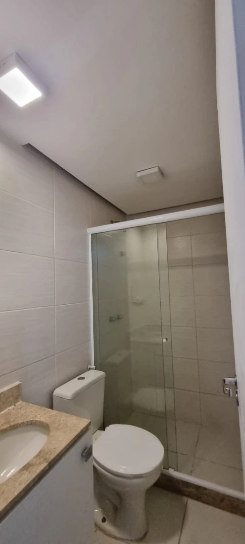 2-bedroom apartment with 1 en-suite bathroom and parking — photo 16