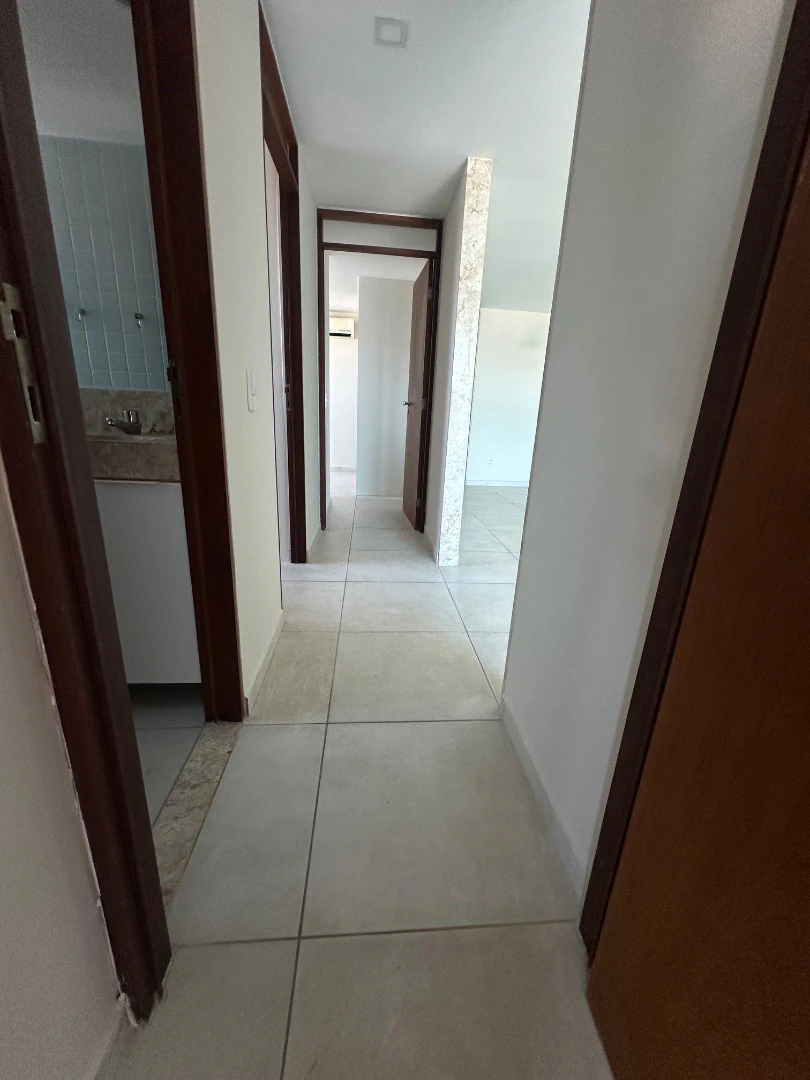 Apartment, 94 m², with a glass-enclosed balcony — photo 27