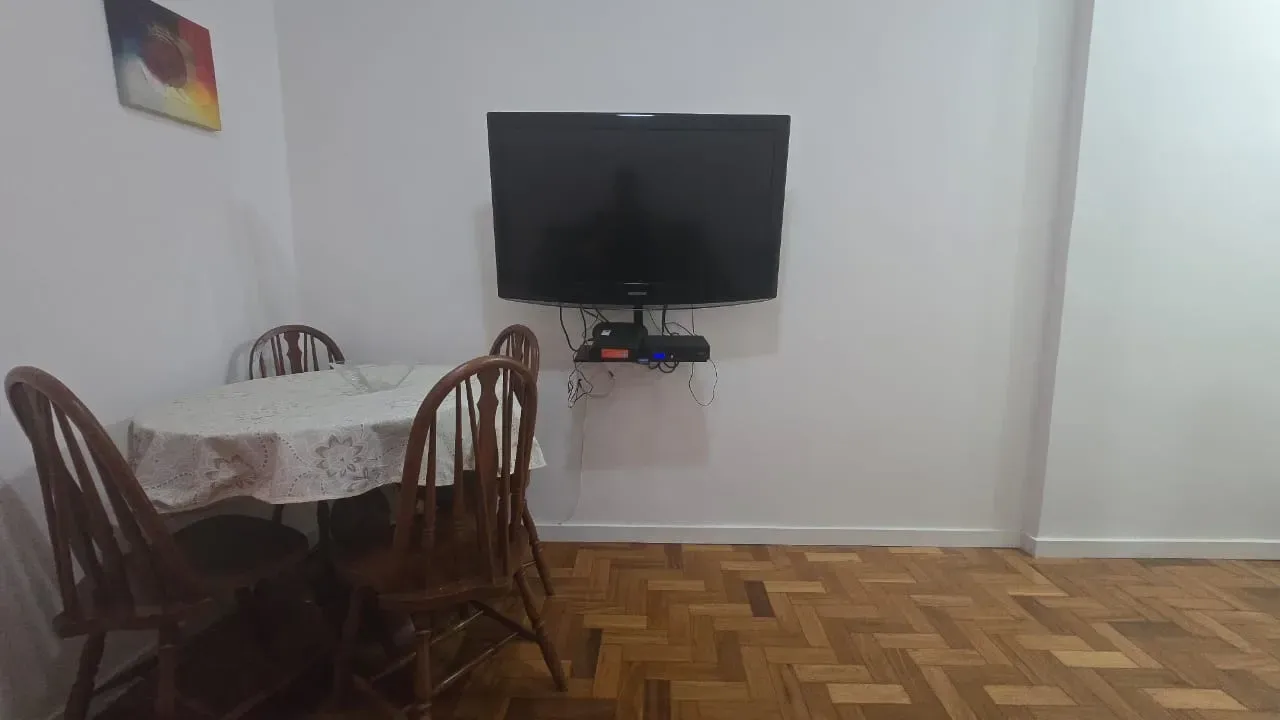 One-bedroom apartment with wood or laminate floors — photo 26