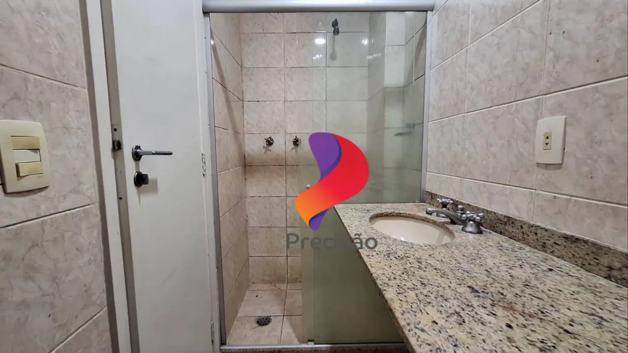 2-bedroom apartment with balcony — photo 13