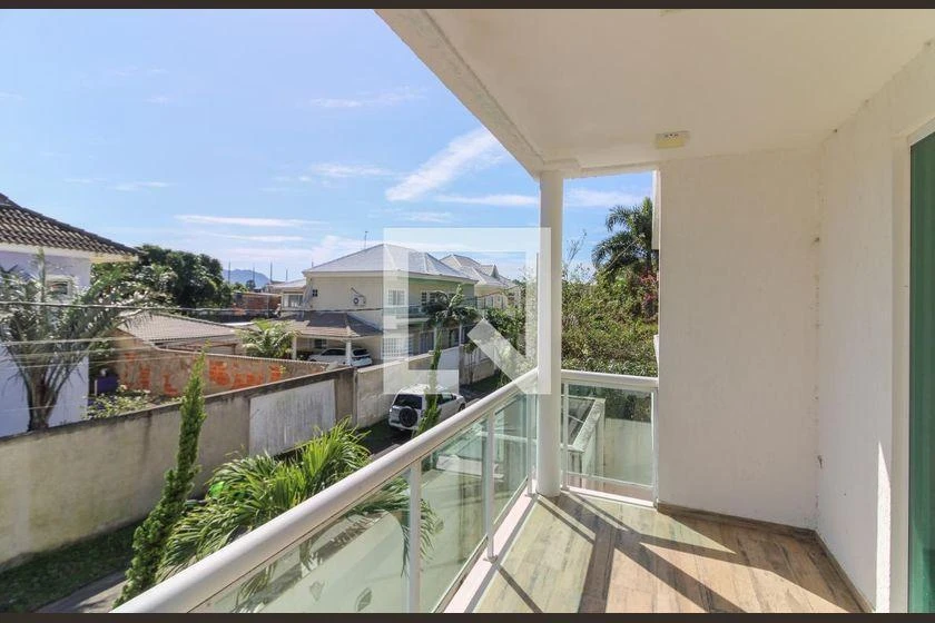 Condominium house with 5 bedrooms and 4 bathrooms — photo 35