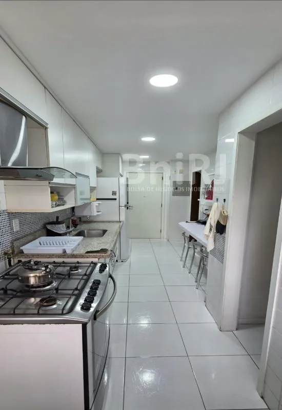 3-bedroom apartment with a washing machine in Rio de Janeiro — photo 10