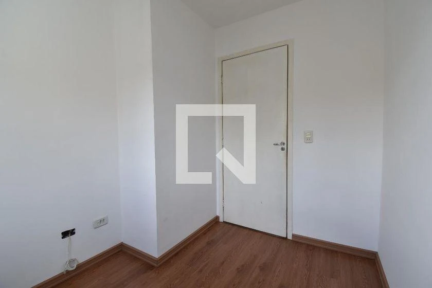 3-bedroom apartment in a building with a pool — photo 28