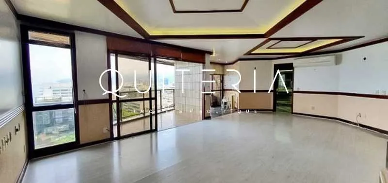 Triplex penthouse with 4 bedrooms and 5 bathrooms — photo 14