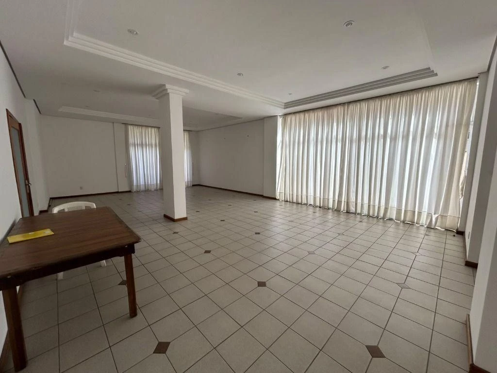 3-bedroom apartment with a home office in Curitiba — photo 42