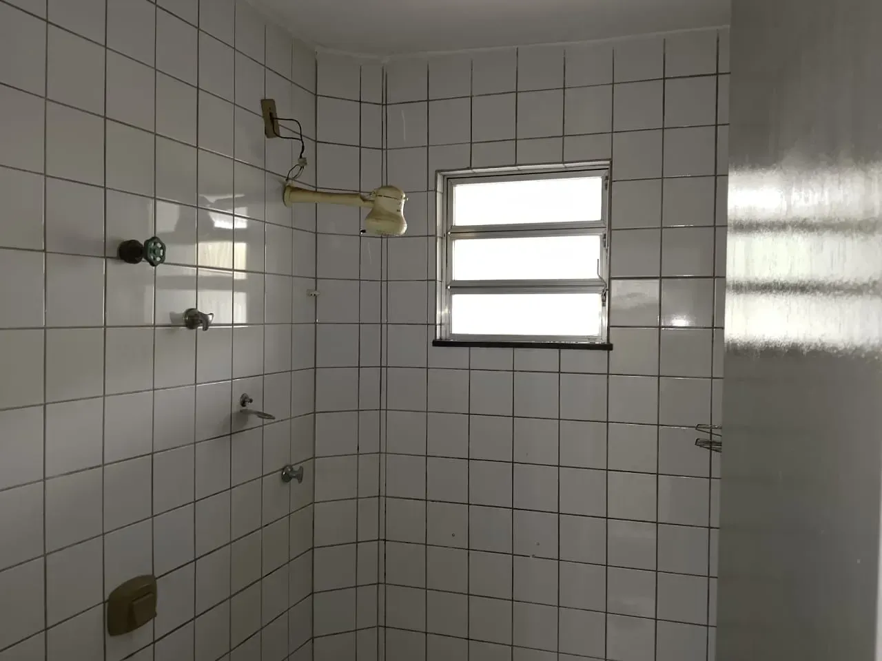 1-bedroom 1-bath apartment with no parking — photo 16